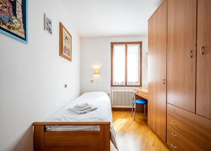 With Bicycle Storage In - Larihome A24 Appartement