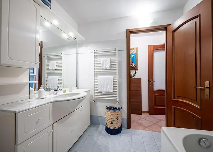 Appartement With Bicycle Storage In - Larihome A24 *