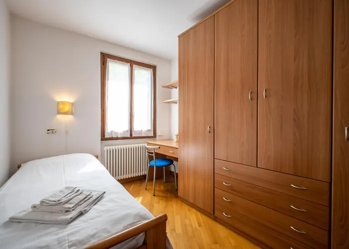 Apartment With Bicycle Storage In - Larihome A24 *