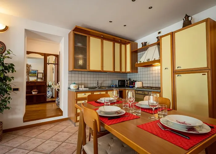 With Bicycle Storage In - Larihome A24 Apartment Dongo